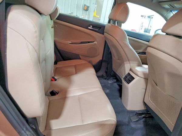 2016 HYUNDAI TUCSON