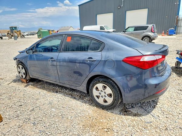 2016 KIA FORTE GL (Middle-Low Grade)