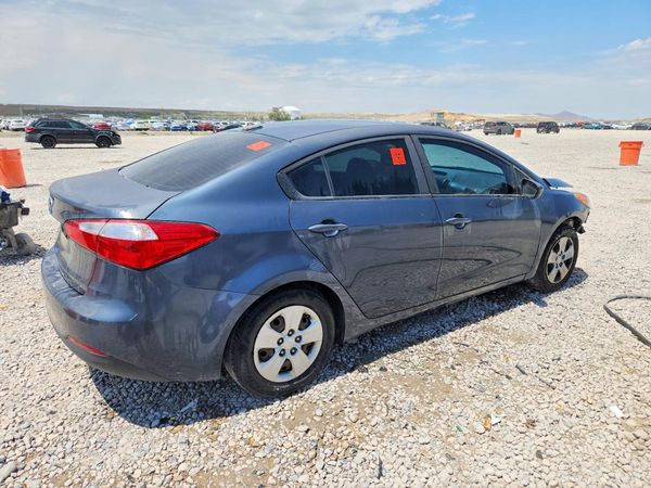 2016 KIA FORTE GL (Middle-Low Grade)