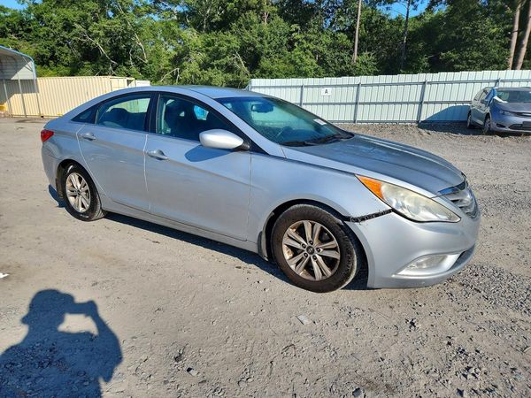 2013 HYUNDAI SONATA GLS/ GLS Popular