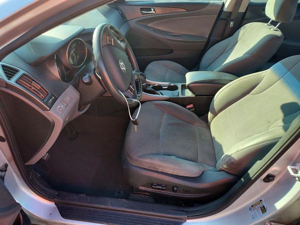 2013 HYUNDAI SONATA GLS/ GLS Popular