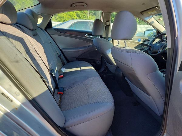 2013 HYUNDAI SONATA GLS/ GLS Popular