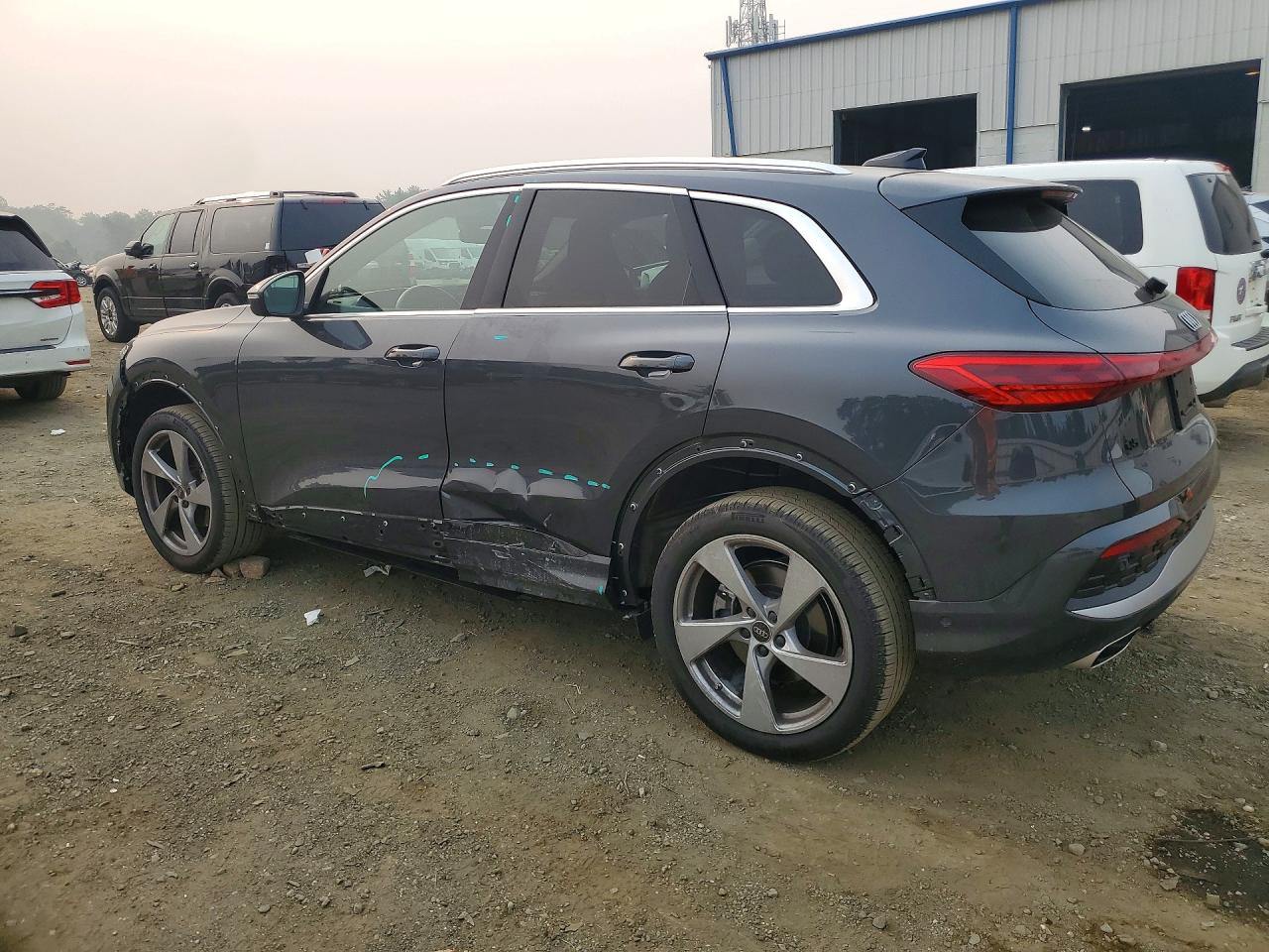 2025 AUDI Q5 quattro Premium Plus