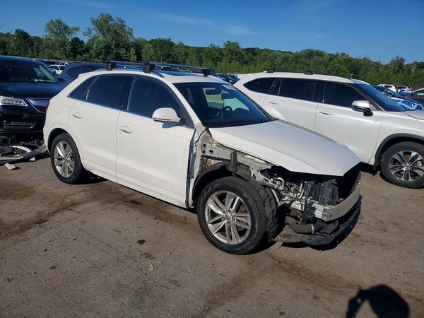 2016 AUDI Q3 quattro Premium Plus
