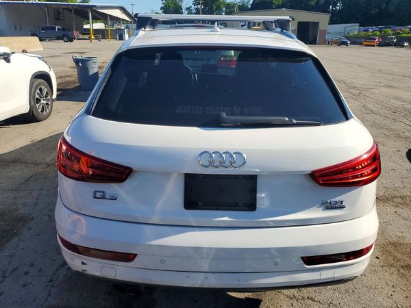 2016 AUDI Q3 quattro Premium Plus