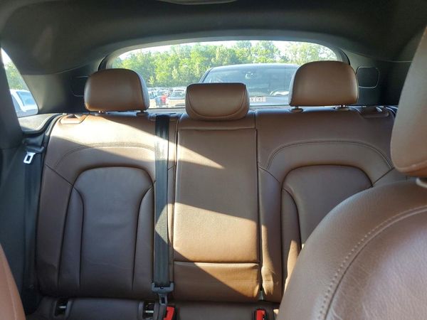 2016 AUDI Q3 quattro Premium Plus