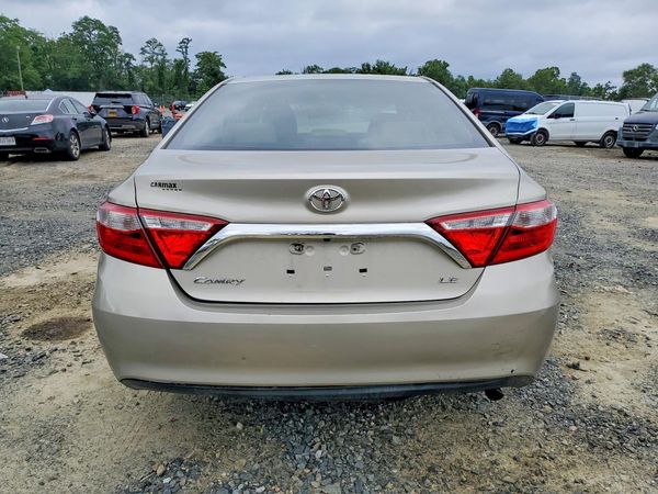 2015 TOYOTA CAMRY