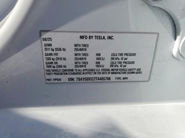 2026 TESLA MODEL Y