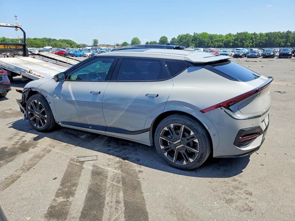 2025 KIA EV6