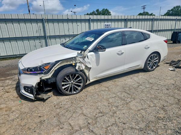 2017 KIA CADENZA