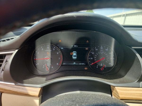 2017 KIA CADENZA