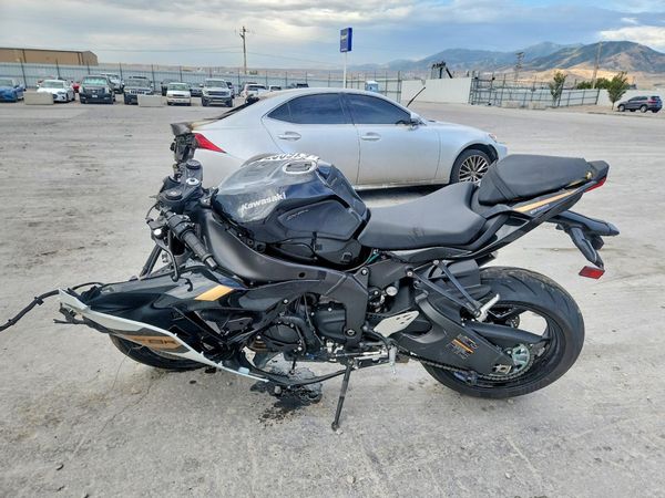 2026 KAWASAKI ZX636
