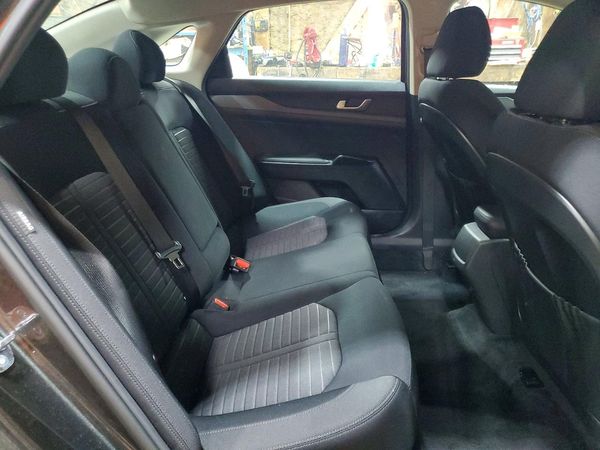 2026 KIA K5 LXS