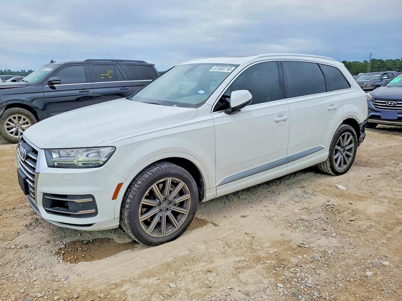 2018 AUDI Q7 quattro Premium Plus