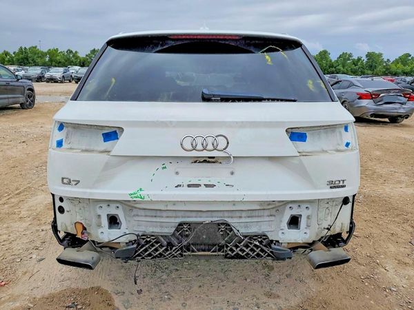 2018 AUDI Q7 quattro Premium Plus