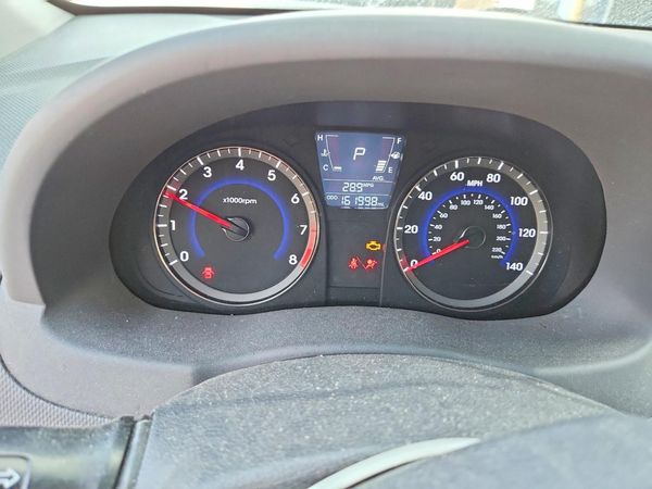 2014 HYUNDAI ACCENT