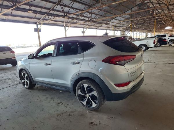 2016 HYUNDAI TUCSON