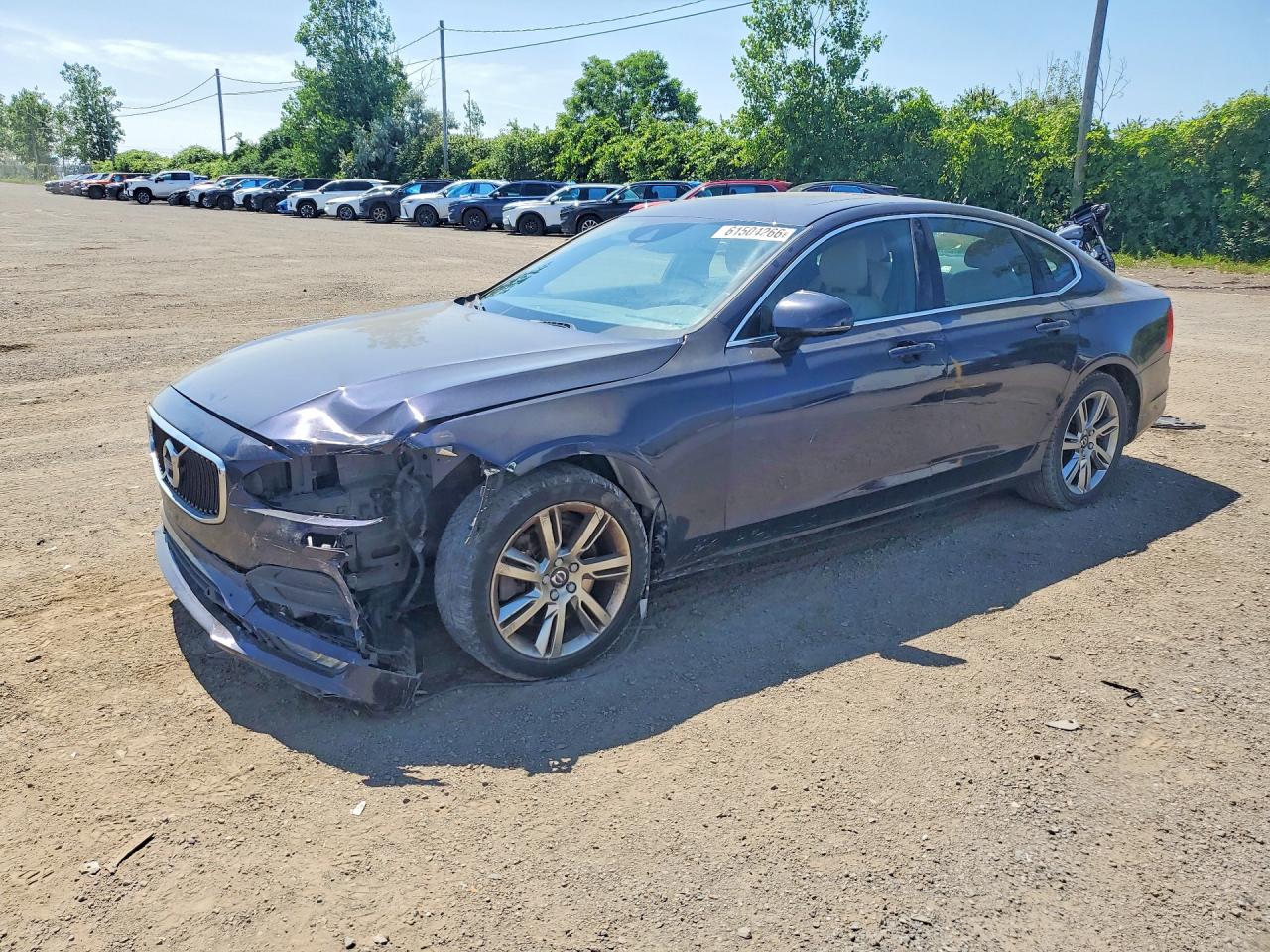 2017 VOLVO S90 Momentum