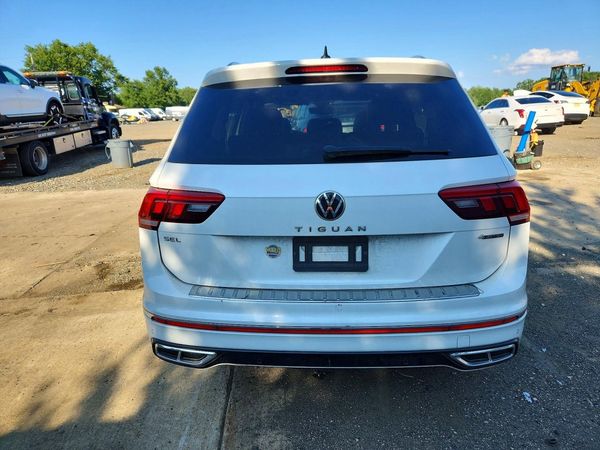 2022 VOLKSWAGEN TIGUAN