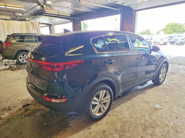 2017 KIA SPORTAGE LX