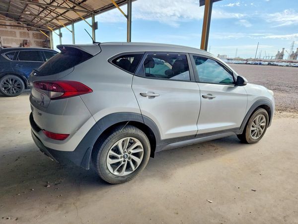 2016 HYUNDAI TUCSON