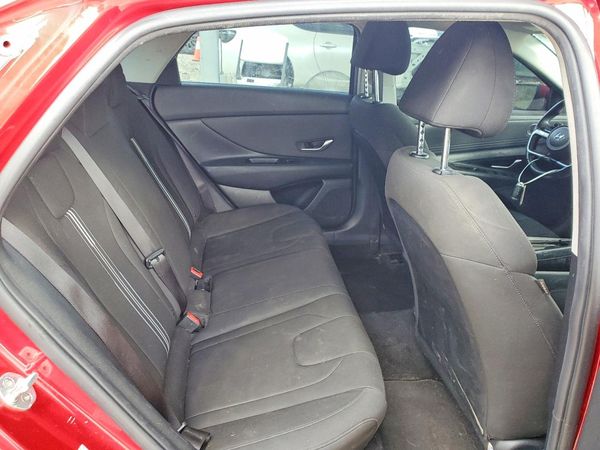 2022 HYUNDAI ELANTRA SEL w/ Convenience Pkg