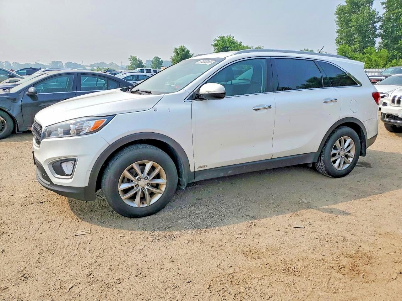 2017 KIA SORENTO L, LX