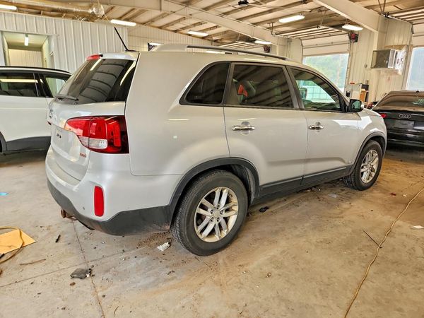 2015 KIA SORENTO GL