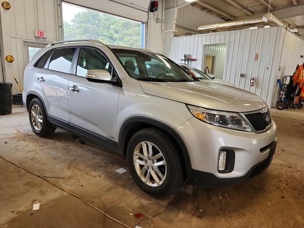 2015 KIA SORENTO GL