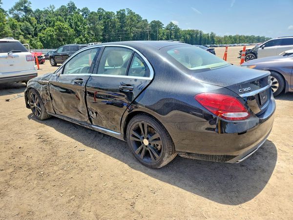 2015 MERCEDES-BENZ C Base