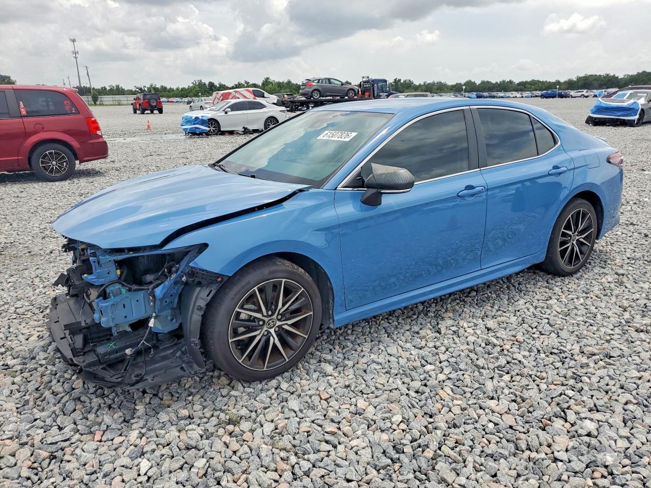 2024 TOYOTA CAMRY SE
