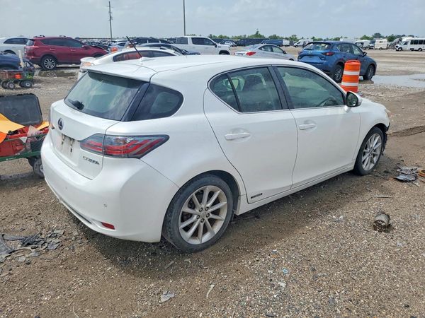 2013 LEXUS CT 200h