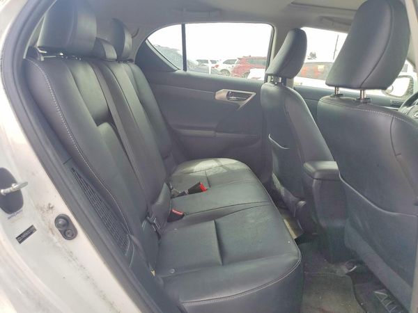 2013 LEXUS CT 200h