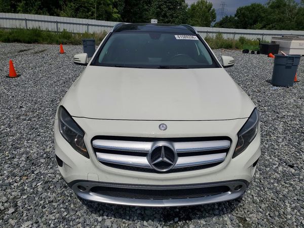 2015 MERCEDES-BENZ GLA GLA250
