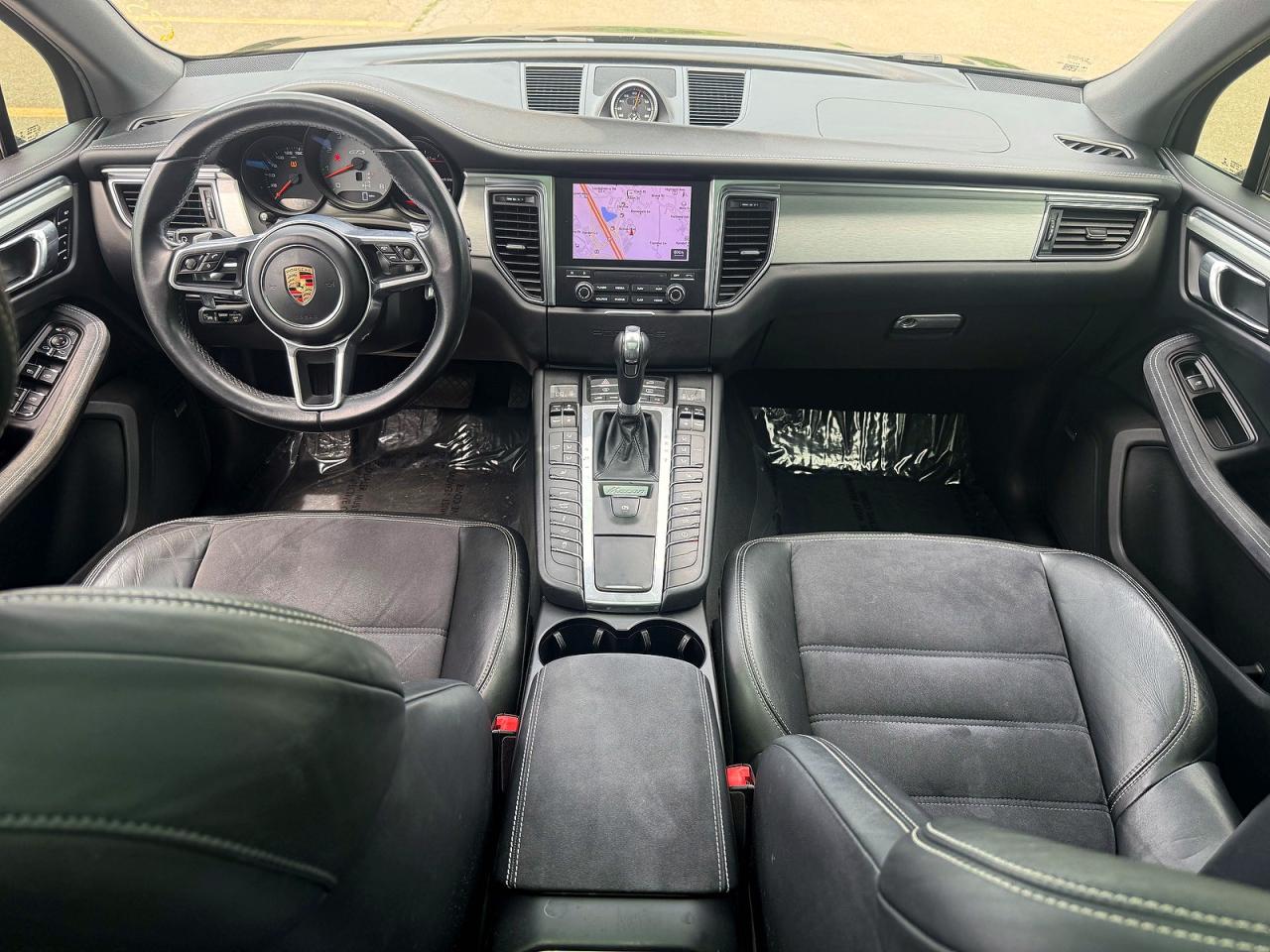 2017 PORSCHE MACAN