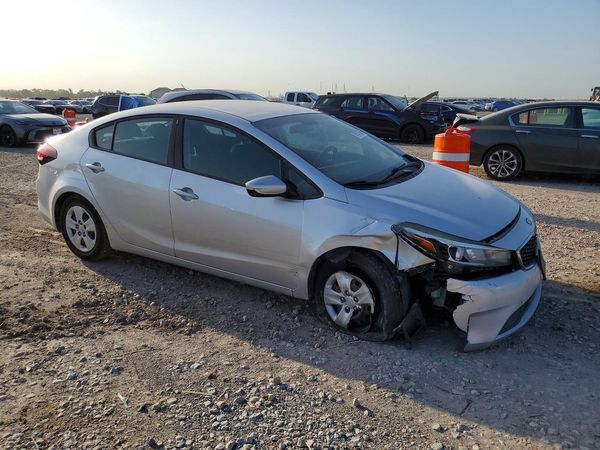 2017 KIA FORTE LX Base