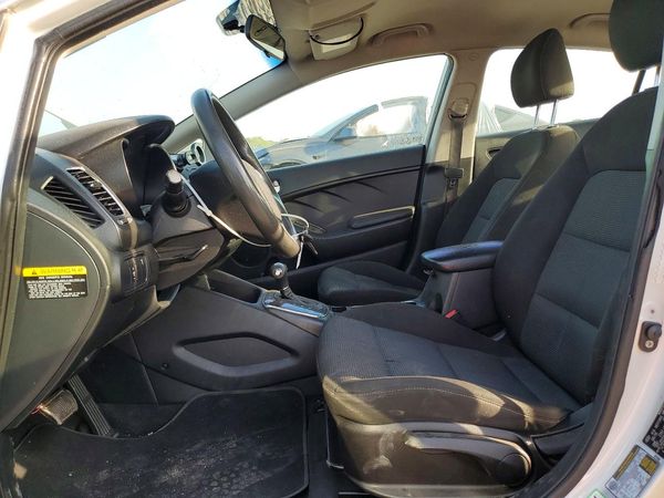 2017 KIA FORTE LX Base