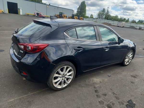 2016 MAZDA 3