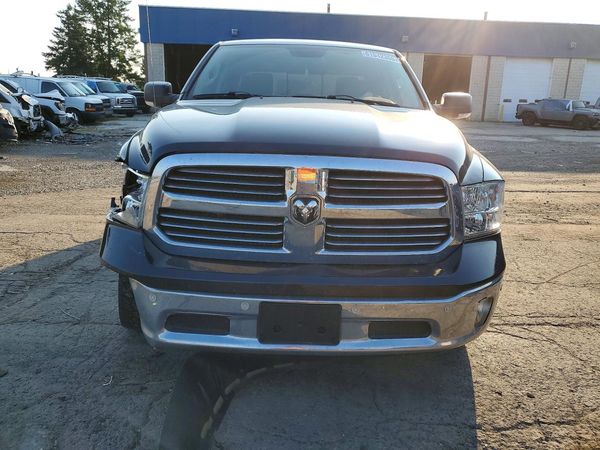 2014 RAM 1500 SLT CREW CAB 4X4