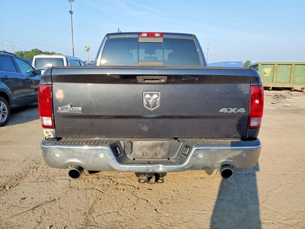 2014 RAM 1500 SLT CREW CAB 4X4