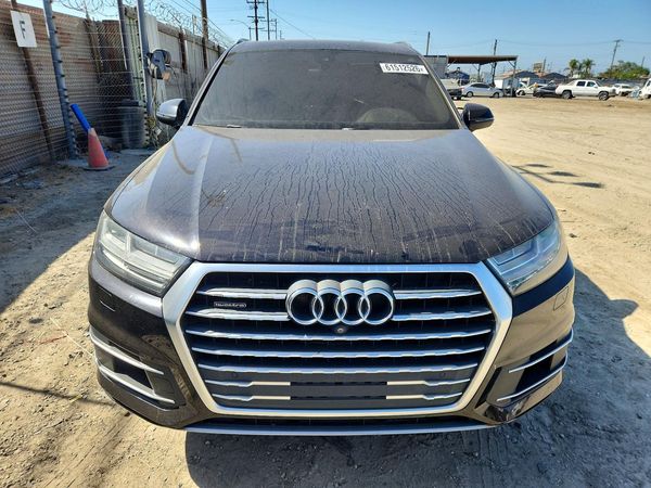 2017 AUDI Q7 quattro Premium Plus