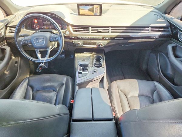 2017 AUDI Q7 quattro Premium Plus