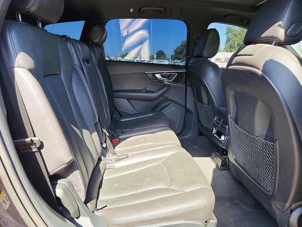 2017 AUDI Q7 quattro Premium Plus