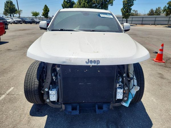 2019 JEEP GRAND CHEROKEE LAREDO 4X2