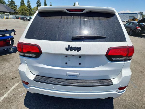 2019 JEEP GRAND CHEROKEE LAREDO 4X2