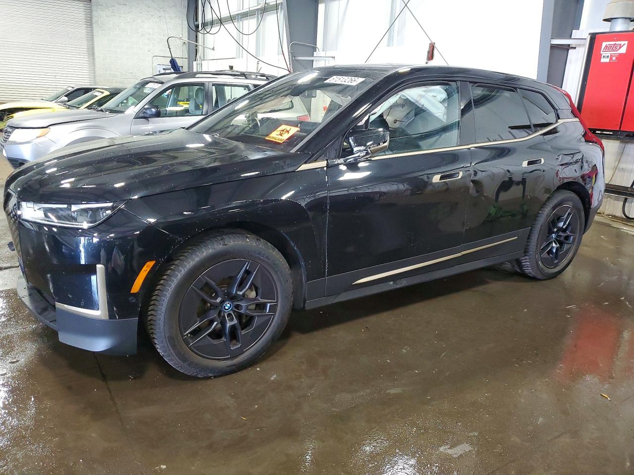 2025 BMW ALL OTHER xDrive50 — Front 3/4