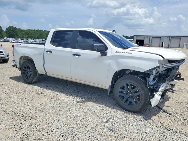 2026 CHEVROLET SILVERADO Custom