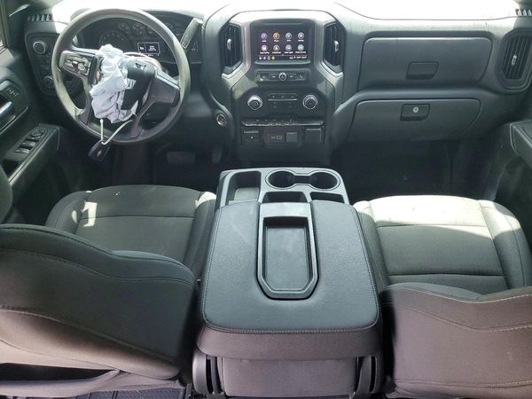 2026 CHEVROLET SILVERADO Custom