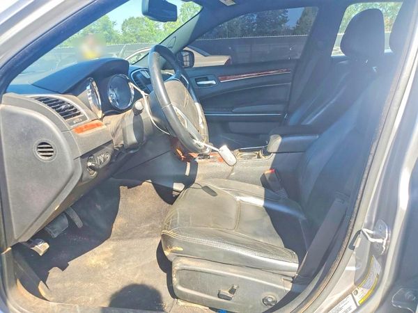 2014 CHRYSLER 300