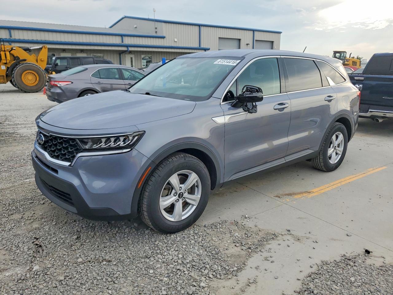 2021 KIA SORENTO LX — Front 3/4